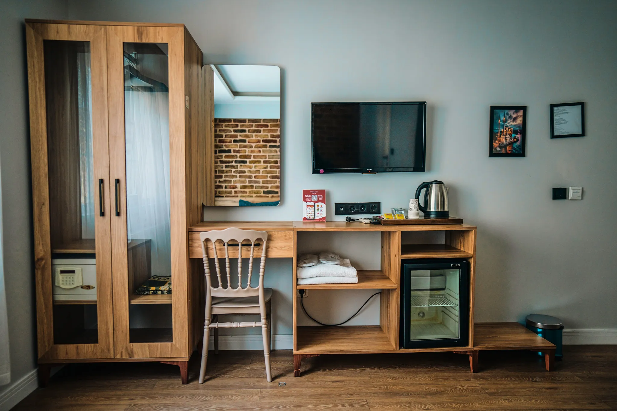 Standart odada temiz banyo alanı