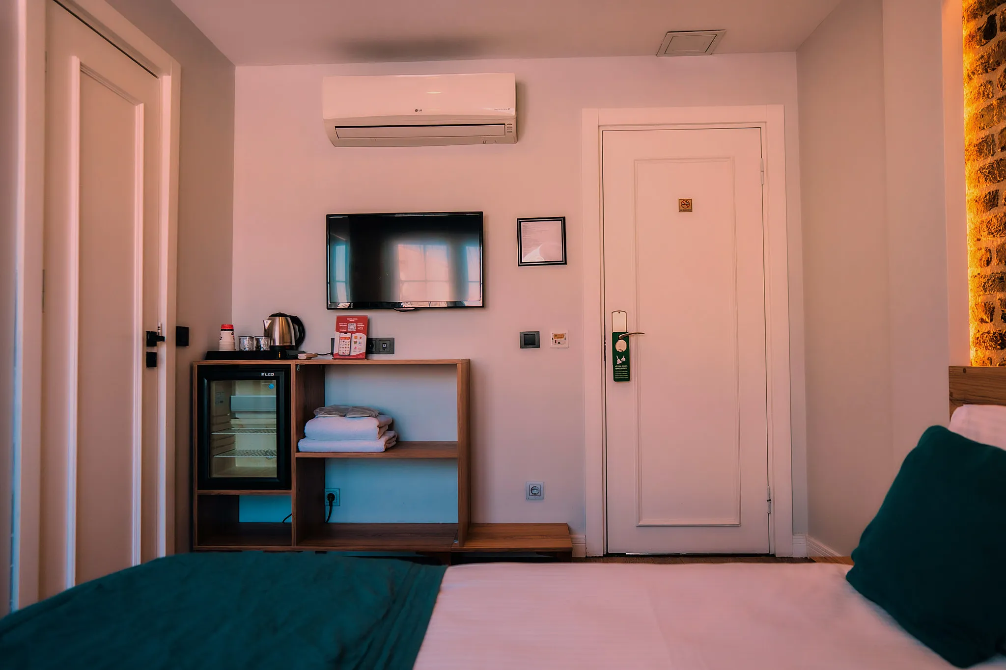 Standart odada minibar ve ikramlar