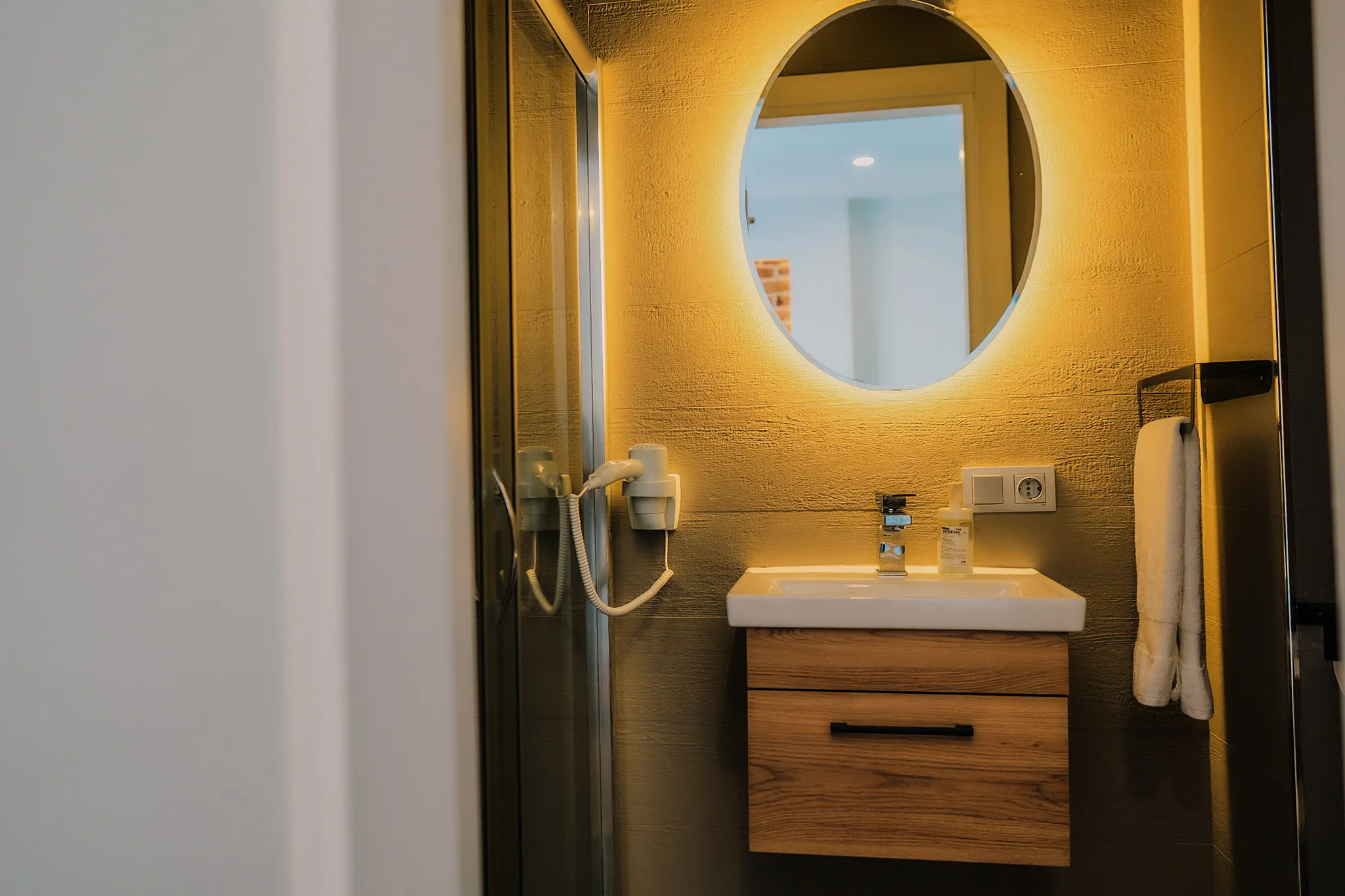 Standart odada aydınlatma detayları