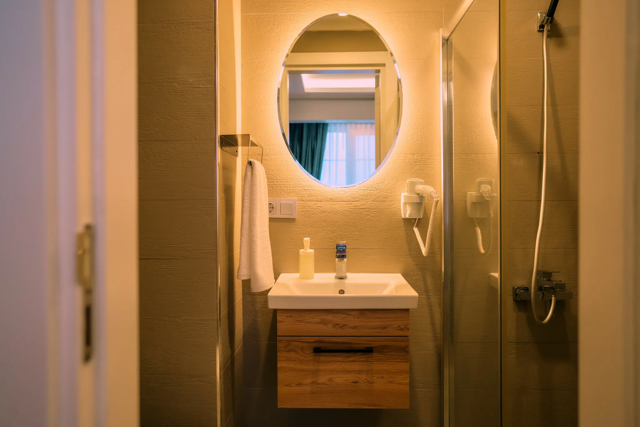 Ekonomik oda fotoğraf 7